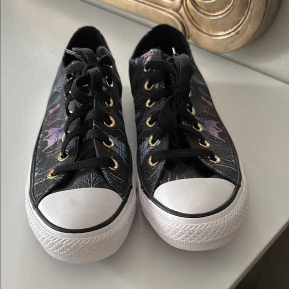 Converse Chuck Taylor Allstar Disney Frozen 2 Low Sneakers - Picture 3 of 11